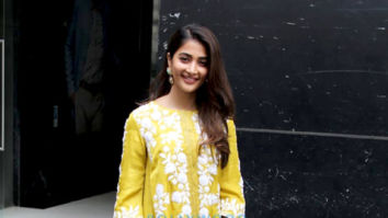 Photos: Pooja Hegde spotted in Santacruz