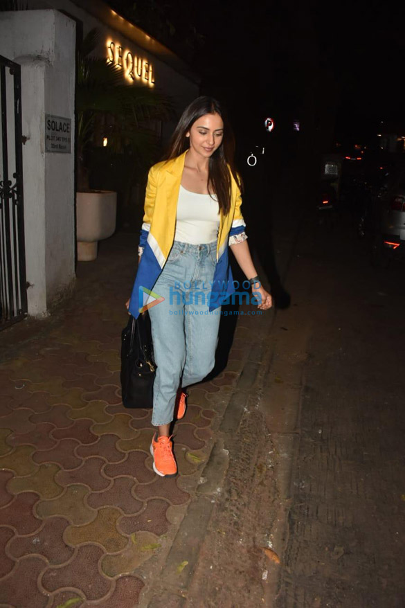 photos rakul preet singh spotted at sequel in bandra 3