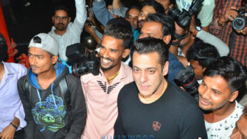 Photos: Salman Khan celebrates his birthday with media