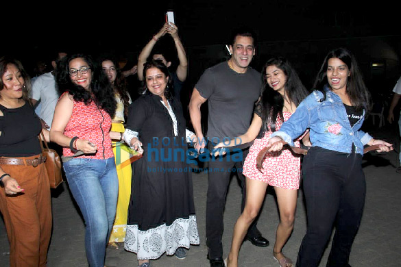 photos salman khan spotted at mehboob studio in bandra1 3