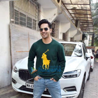 Photos: Varun Dhawan snapped in Andheri