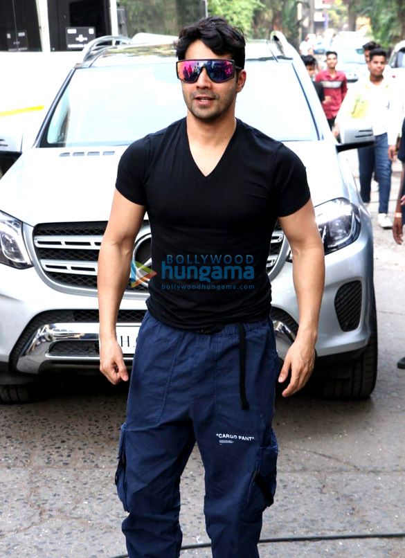 photos varun dhawan snapped on the sets of dance plus 5 2
