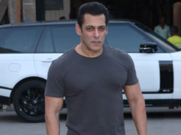 Salman Khan spotted at Mehboob Studio in Bandra