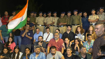 JNU violence: Taapsee Pannu, Vishal Bhardwaj and more join the protest in Mumbai
