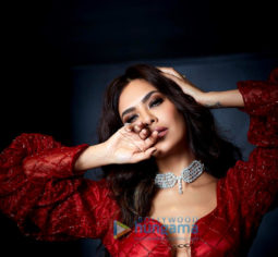 Celebrity Photos of Esha Gupta