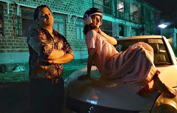 Fatima Sana Shaikh is trying to be sexy in these series of photos from the sets of Ludo Fatima Sana Shaikh is trying to be sexy in these series of photos from the sets of Ludo