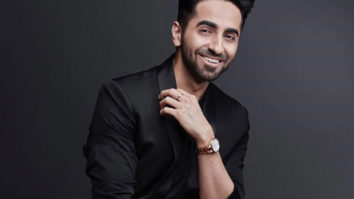 Ayushmann Khurrana shares picture of a hand written note received by a fan on a flight