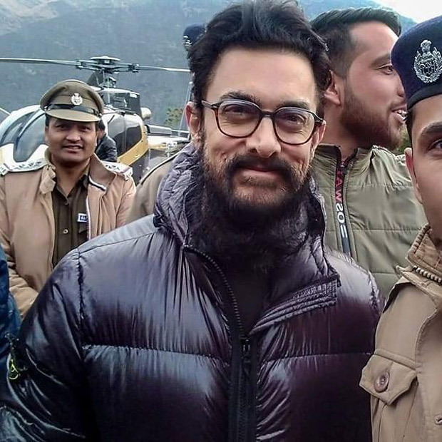 Laal Singh Chaddha: Aamir Khan greets fans during Himachal shoot 