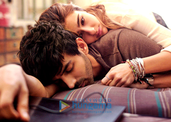 love aaj kal 2 03