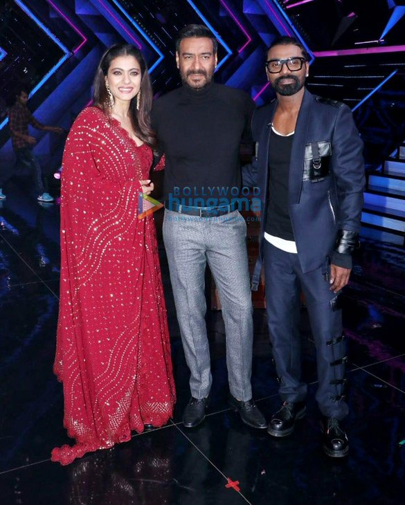 photos ajay devgn and kajol promote their film tanhaji the unsung warrior on the sets of dance5 5