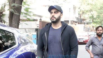 Photos: Arjun Kapoor spotted at Anshuka Yoga in Bandra