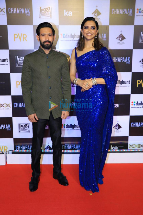 photos celebs attend the premiere of the movie chhapaak 11