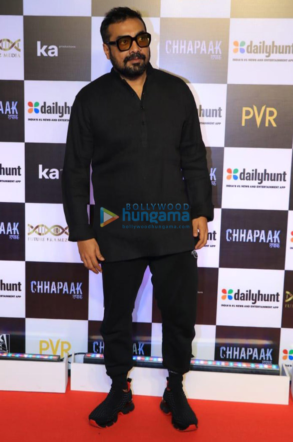 photos celebs attend the premiere of the movie chhapaak 24