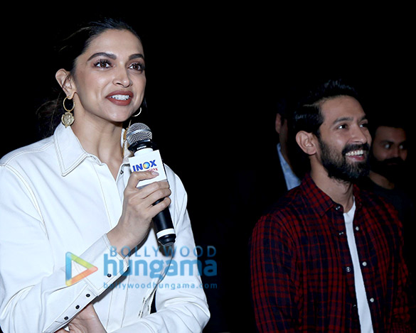 photos deepika padukone snapped at inox megaplox event 6