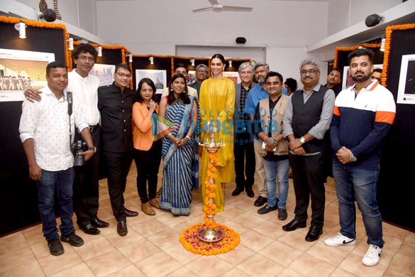 photos deepika padukone snapped inauguration of photo exhibition 2