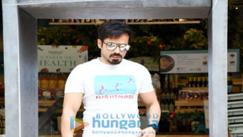 Photos: Emraan Hashmi spotted at Foodhall in Bandra