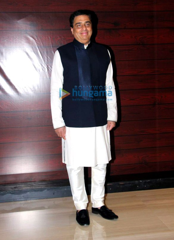 photos hrithik roshan rakesh roshan and others attend javed akhtars birthday party 13