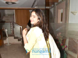 Photos: Janhvi Kapoor and Khushi Kapoor spotted in juhu