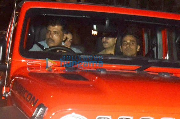 Photos: Saif Ali Khan and Kareena Kapoor Khan snapped in their new car in Bandra Photos: Saif Ali Khan and Kareena Kapoor Khan snapped in their new car in Bandra