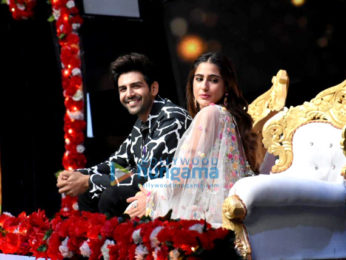 Photos: Sara Ali Khan and Kartik Aaryan promote Love Aaj Kal on Indian Idol