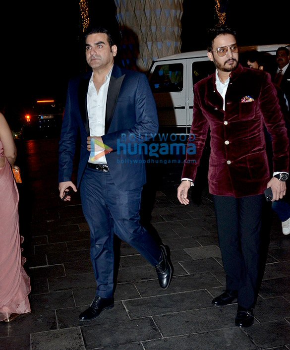 photos sara ali khan and others grace umang 2020 89
