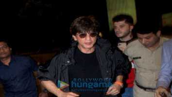 Photos: Shah Rukh Khan, Ranveer Singh, Elli AvrRam and others snapped at the airport