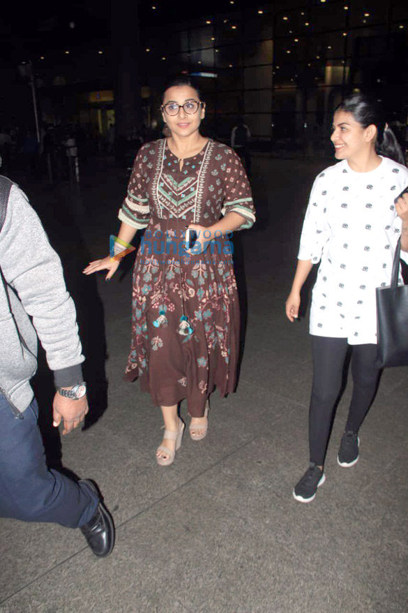 photos shahid kapoor mira rajput sunny leone and vidya balan snapped at the airport 3