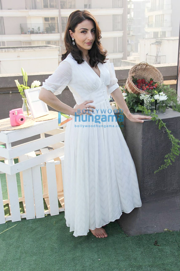 Photos: Soha Ali Khan snapped at Arth – Restaurant & Lounge Photos: Soha Ali Khan snapped at Arth – Restaurant & Lounge
