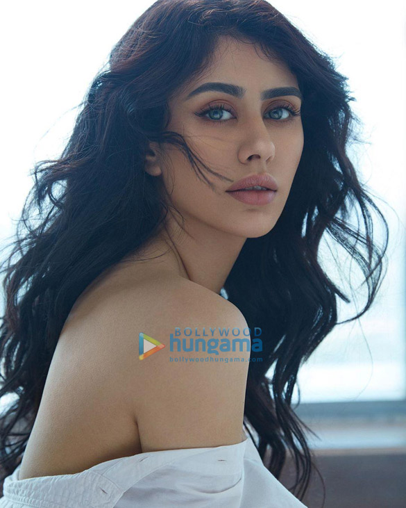 warina hussain 0122