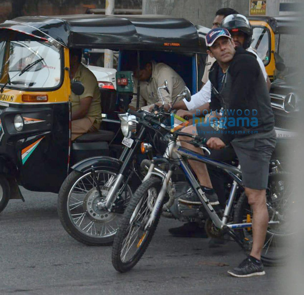 Amid packed schedule, Salman Khan goes cycling on the streets of Mumbai