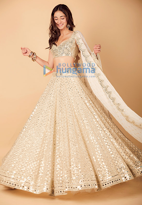 ananya panday 16