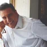 "Fans ask me for a 'Jaadoo Ki Jhappi' over autographs and pictures"- says Boman Irani on Hug Day