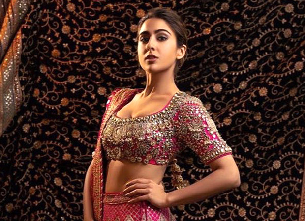 Sara Ali Khan is a spitting image of mother Amrita Singh as she recreates the latter's picture