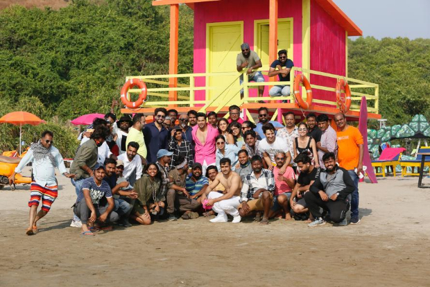 It's a wrap for Varun Dhawan and Sara Ali Khan on Coolie No 1