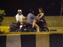 LEAKED PHOTOS! Vijay Deverakonda and Ananya Panday ride a bike, it reminds us of Aamir Khan – Rani Mukerji’s scene from Ghulam