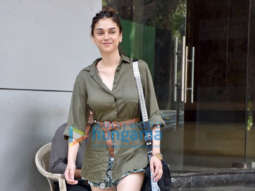 Photos: Aditi Rao Hydari, Shanaya Kapoor and Alaya Furniturewalla snapped in Juhu