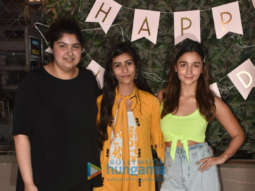 Photos: Alia Bhatt and Anshula Kapoor snapped baking a cake with a fan