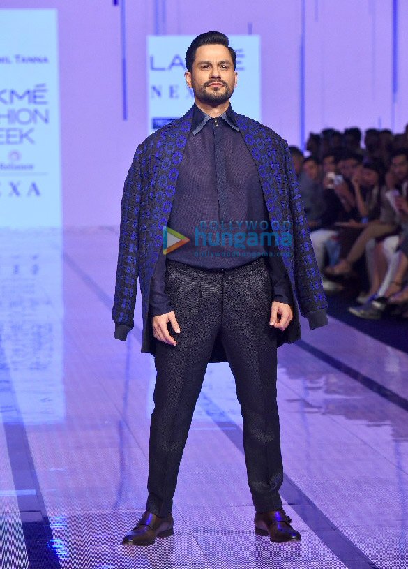 photos divya khosla kumar rhea chakraborty walk the ramp as show stoppers at lakme fashion week summerresort 2020 11