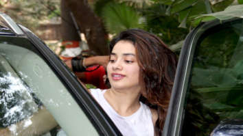 Photos: Janhvi Kapoor snapped at Pali Hill, Bandra