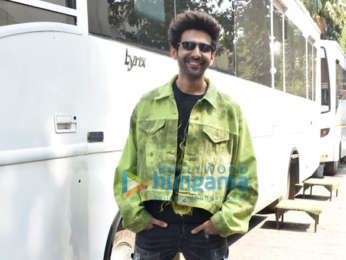 Photos: Kartik Aaryan and Sara Ali Khan snapped promoting Love Aaj Kal on sets of Dance Plus 5