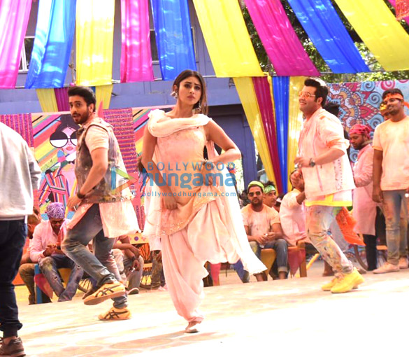 photos remo dsouza mouni roy sunny singh nijjar and varun sharma snapped shooting for a song 1