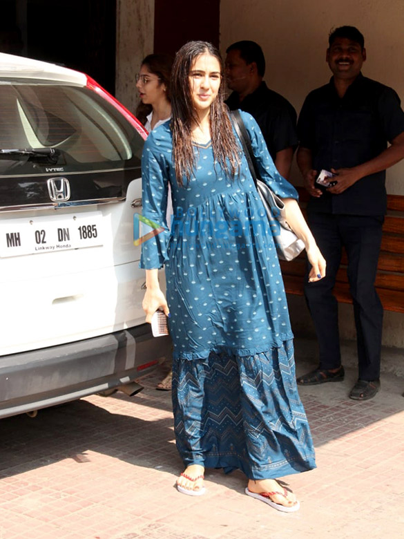 photos sara ali khan spotted at the pilates gymm 4