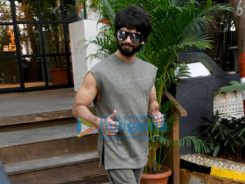 Photos: Shahid Kapoor and Mira Kapoor spotted at the gym