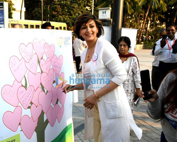Photos: Sonali Bendre graces Nargis Dutt Foundation on World Cancer Day