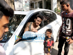 Photos: Tiger Shroff snapped at a dubbing studio