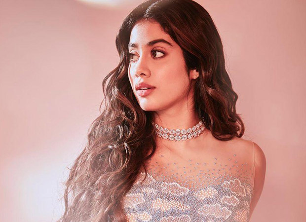 VIDEO Janhvi Kapoor graciously pulls an improv move during the dance practice and we can’t help but see a glimpse of Sridevi!