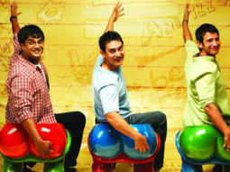 Japan theatre plays 3 Idiots as the last film before shutting down, and has a houseful show!