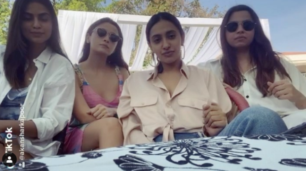 Alia Bhatt takes Tik Tok’s emoji challenge on her birthday with Shaheen Bhatt, Akansha Ranjan Kapoor and Meghna Ghoyal Alia Bhatt takes Tik Tok’s emoji challenge on her birthday with Shaheen Bhatt, Akansha Ranjan Kapoor and Meghna Ghoyal