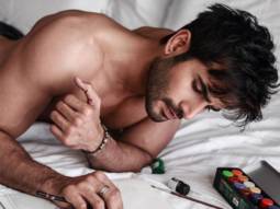 Amid lockdown, Karan Tacker explores his artistic side, check out the photo