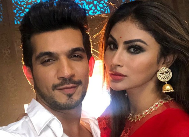 Arjun Bijlani shares memes on social distancing from Naagin 3 with Mouni Roy